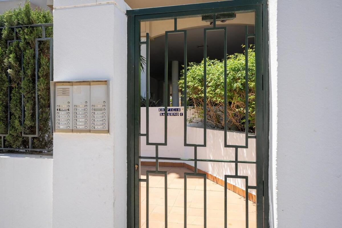 Penthouse With Sea Views Los Alamos Torremolinos Bagian luar foto